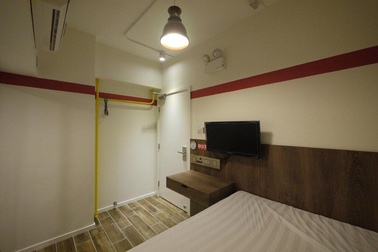 Panda'S Hostel - Hot Dog Bus Hong Kong Luaran gambar